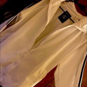 Zip up mens sweater never warn